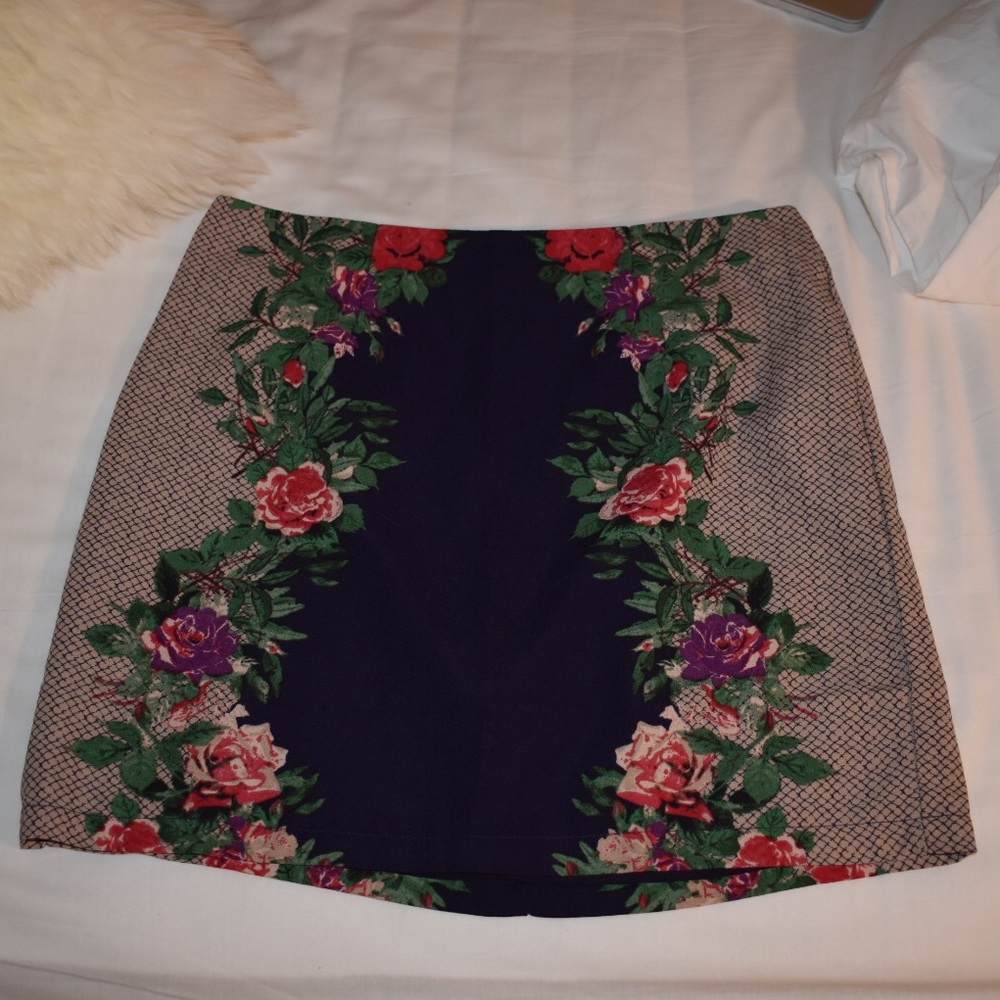 A line skirt